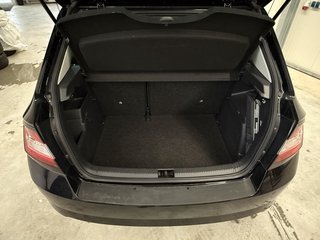 Skoda Fabia Style SHZ Kamera Klimaauto Navi 1.Hand - bilder 8