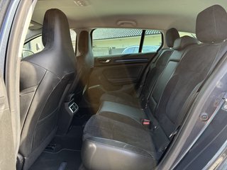 Renault Megane IV Grandtour GT AHK RFK Keyless Bose Head-Up - bilder 21
