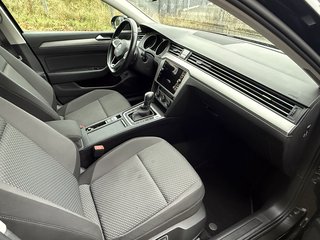 Volkswagen Passat Variant Basis LED/AppleCar/Navi/SHZ/ACC - bilder 6