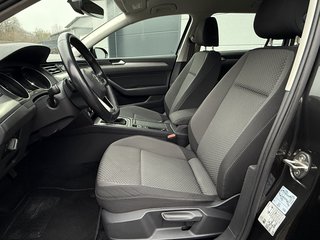 Volkswagen Passat Variant Basis LED/AppleCar/Navi/SHZ/ACC - bilder 3