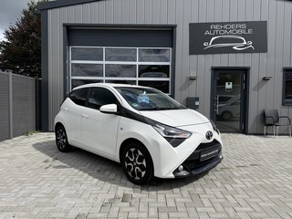 Toyota AYGO Kamera LED Scheckheft. 1.Hand