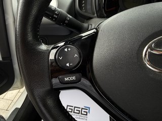 Toyota AYGO Kamera LED Scheckheft. 1.Hand - photo 6