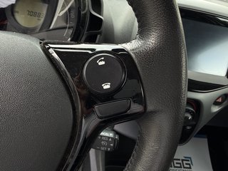 Toyota AYGO Kamera LED Scheckheft. 1.Hand - photo 7