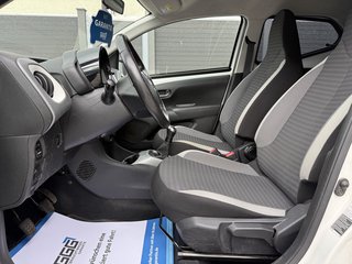 Toyota AYGO Kamera LED Scheckheft. 1.Hand - photo 4