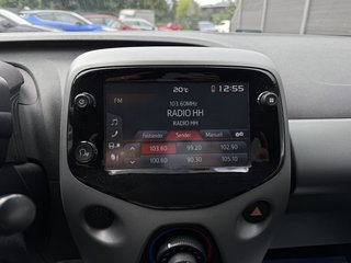Toyota AYGO Kamera LED Scheckheft. 1.Hand - photo 15