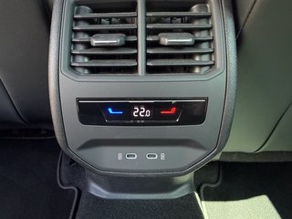 CUPRA Leon Basis Kamera LED Navi Tempo SHZ AppleCarplay - foto 24