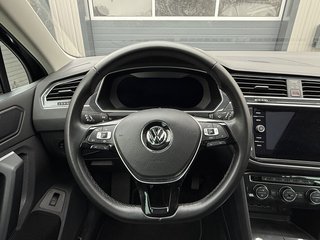 Volkswagen Tiguan Highline Pano Head-up RFK ACC Keyless - bilder 5
