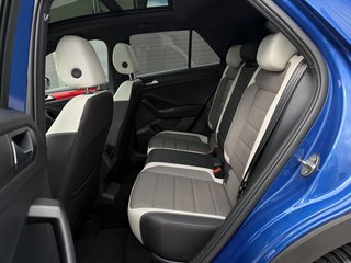 Volkswagen T-Roc Sport Pano SHZ Kamera ACC Standhz. Beats - foto 14