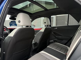 Volkswagen T-Roc Sport Pano SHZ Kamera ACC Standhz. Beats - foto 16