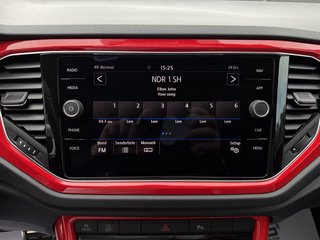 Volkswagen T-Roc Sport Pano SHZ Kamera ACC Standhz. Beats - foto 20