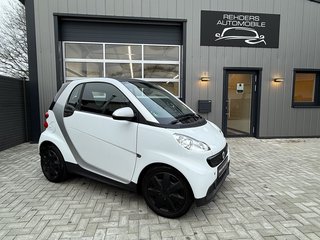 smart fortwo coupe SHZ Navi Servo Klimaauto Scheckheft