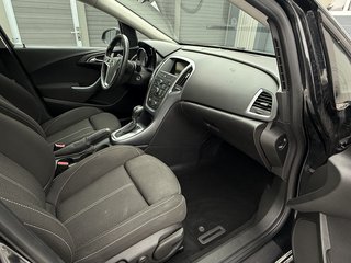 Opel Astra J Sports Tourer Edition - photo 4