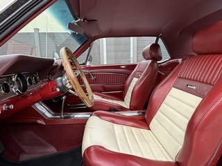 Ford Mustang Hardtop Coupe - bilder 1