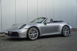 Porsche 992.2 Carrera Cabriolet  Bi-Color Paket930 Sportabgas
