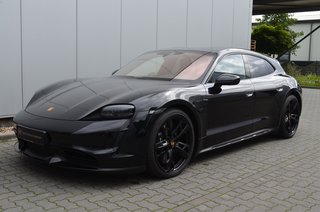 Porsche Taycan Turbo S Cross Turismo Burmester PDCC OLEA