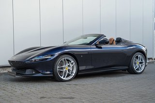 Ferrari Roma Spider  Carbon exterior+interior JBL 360Cam