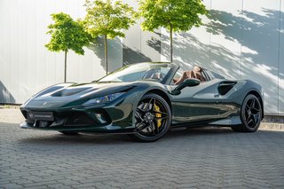Ferrari F8  Verde British Racing Power Garantie