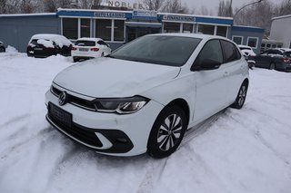 Volkswagen Polo VI 1.0 TSI DSG Autom. Kamera. Navi. AHK. Klimaaut. SHZ. PDC. Klimaaut.
