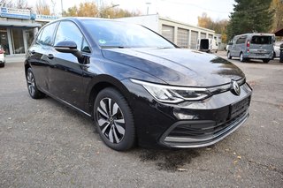 Volkswagen Golf VIII 2.0 TDI Move Navi. Klimaaut. SHZ. PDC. Alu.