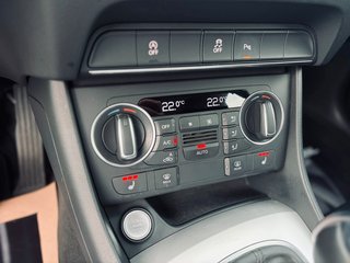 Audi Q3 S tronic+Bi-Xenon+Navi+SHZ+PDC+1.Hand+Keyless - bilder 6