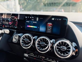 Mercedes-Benz GLA 220 4M AMG+Multibeam+Carbon+Kamera+Memory+19 - bilder 12