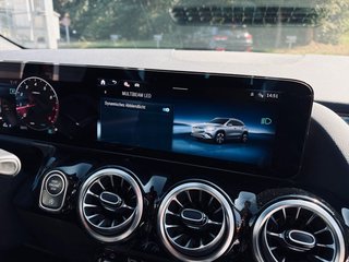 Mercedes-Benz GLA 220 4M AMG+Multibeam+Carbon+Kamera+Memory+19 - bilder 14