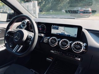 Mercedes-Benz GLA 220 4M AMG+Multibeam+Carbon+Kamera+Memory+19 - bilder 15