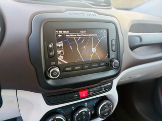 Jeep Renegade Limited 4WD Automatik+Leder+Xenon+Navi+ - bilder 4