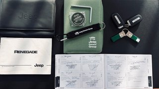 Jeep Renegade Limited 4WD Automatik+Leder+Xenon+Navi+ - bilder 21