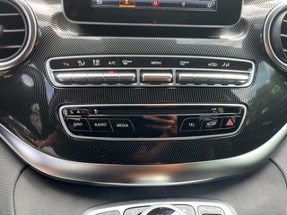 Mercedes-Benz V220 CDI EDITION extralang+Kamera+SHZ+ILS+TW+AHK - foto 17