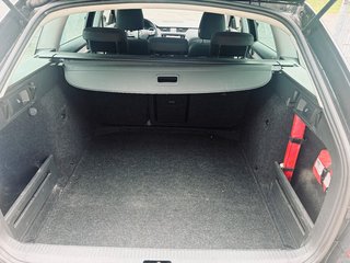 Skoda Octavia Combi Ambition DSG+Navi+Carplay+SHZ+AHK+ - bilder 5