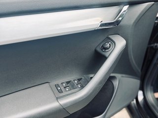 Skoda Octavia Combi Clever+Navi+Carplay+Tempomat+SHZ+ - foto 12