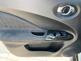 Nissan Juke Nismo RS 4x4 Recaro+Xenon+TW+4xKamera+USB+ - bilder 21