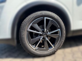 Nissan Qashqai 1.3 DIG-T Tekna Navi HeadUp BFS 1.Hand - bilder 20