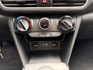 Hyundai KONA Trend SHZ Smart Navigation PDC Winterräder - bilder 13