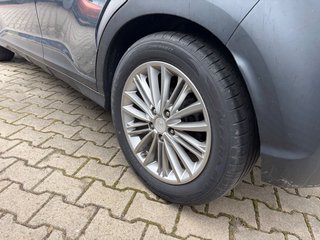 Hyundai KONA Trend SHZ Smart Navigation PDC Winterräder - foto 3