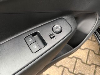 Hyundai i10 Trend Automatik Navi Kamera SHZ LRH - foto 14
