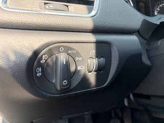 Audi Q3 2.0 TDI Navi Xenon Plus Sitzheizung PDC Allw. - foto 18