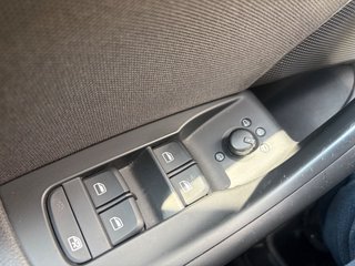 Audi Q3 2.0 TDI Navi Xenon Plus Sitzheizung PDC Allw. - foto 19