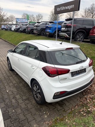 Hyundai i20 Trend 1.2 Sitzheizung PDC Bluetooth Allwett. - foto 5