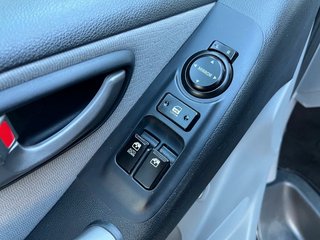 Hyundai H1 Travel Trend Navi PDC Kamera AHZV Winterräder - bilder 16