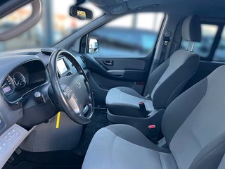 Hyundai H1 Travel Trend Navi PDC Kamera AHZV Winterräder - bilder 6