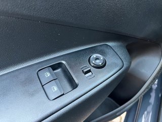 Hyundai i10 FL 1.0 Select Navi 20-Jahre Aktionspreis - bilder 15