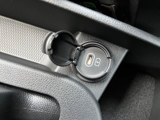 Hyundai i10 FL 1.0 Select Navi 20-Jahre Aktionspreis - bilder 17