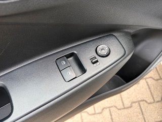 Hyundai i10 Connect & Go Navi Klima SHZ Winterräder - bilder 16