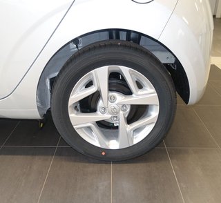 Hyundai i10 Connect & Go Navi Klima SHZ Winterräder - foto 3