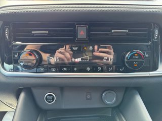 Nissan Qashqai 1.3 AT N-Connecta HUD Navi SH Head-Up - bilder 13