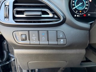 Hyundai i30 N-Line 1.6 T DCT Smart-Key Kamera Voll-LED - foto 16