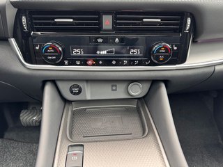 Nissan Qashqai N-Conn e-Power HUD PANO Jubiläumsaktion - bilder 12