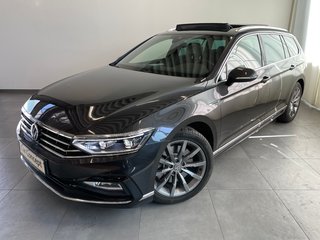Volkswagen Passat Variant 2.0 TDI DSG 4M R-LINE PANO DCC DYNAUDIO AHK Gebrauchtwagen Kaufen